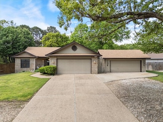2 Breton Ln, Bella Vista, AR 72715