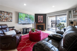 1460 E Willow St Unit 104, Signal Hill, CA 90755