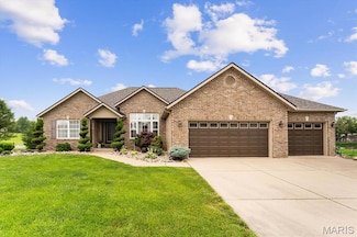 925 Bay Pointe Dr, Freeburg, IL 62243