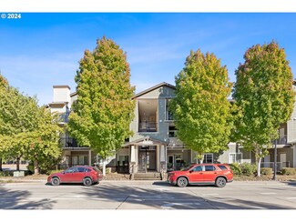 10654 NE Holly St Unit 205, Hillsboro, OR 97006