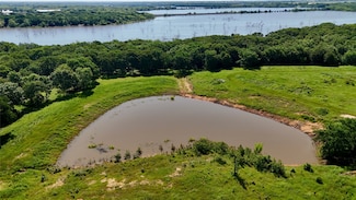 195 Smith Ranch Rd, Collinsville, TX 76233