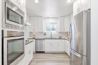 15 Cumbre Ln, Scotts Valley, CA 95066