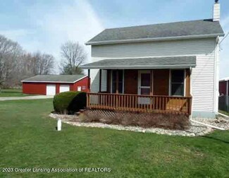 2304 N Chester Rd, Charlotte, MI 48813