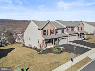 4308 N Victoria Way, Harrisburg, PA 17112