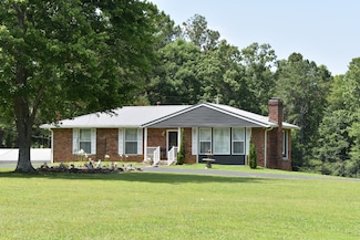 2364 Skyview Dr, Centerville, TN 37033