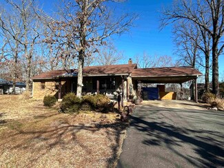 104 Foxchase Rd, Searcy, AR 72143