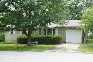 112 Concord St, Carl Junction, MO 64834