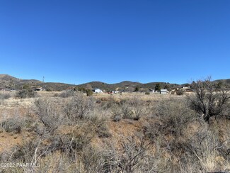 000 Lazy River Dr, Dewey-Humboldt, AZ 86329