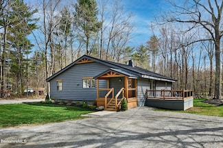 23 S Pine St, Otis, MA 01253