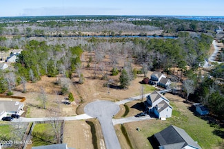 115 Norine Dr, Holly Ridge, NC 28445