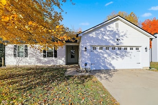 530 Old Farm Rd, Danville, IN 46122