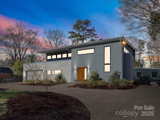 516 Mammoth Oaks Dr, Charlotte, NC 28270