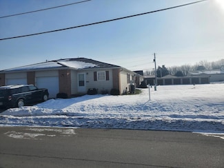 4 Walnut St, Frankfort, OH 45628