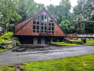 100 Old Tacy Rd Unit 95, Swan Lake, NY 12783