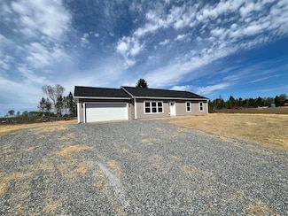 272 Merrill Rd, Levant, ME 04456