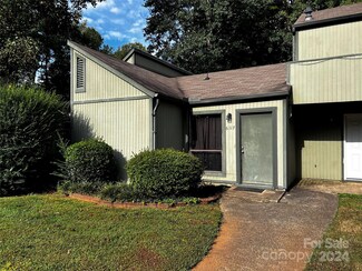 6117 Bent Tree Ct, Charlotte, NC 28212