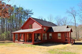 1140 Dodson Ridge Rd, Walnut Cove, NC 27052