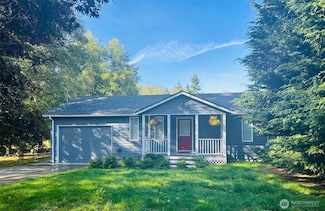 1226 Dewey Dr, Coupeville, WA 98239