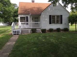 104 N Elm St, Loda, IL 60948