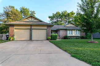 271 S Gleneagles Ct, Wichita, KS 67209