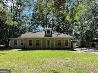 204 Myrtle Ave, Woodbine, GA 31569