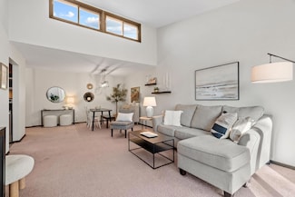 2670 Oxford St N Unit 242, Roseville, MN 55113