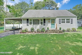 445 Brookside Ave, Oakhurst, NJ 07755