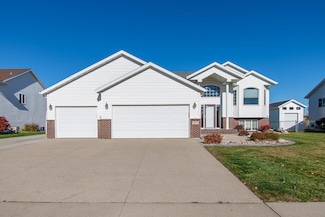 4237 35th Ave S, Fargo, ND 58104
