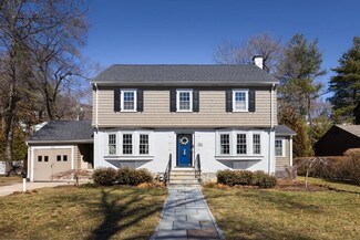 274 Beverly Rd, Chestnut Hill, MA 02467