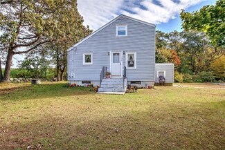 154 Old Pine Hill Rd, Westport, MA 02790