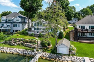 1932 Shorewood Ln, Mound, MN 55364