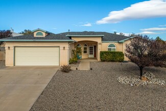 6689 Augusta Hills Dr NE, Rio Rancho, NM 87144