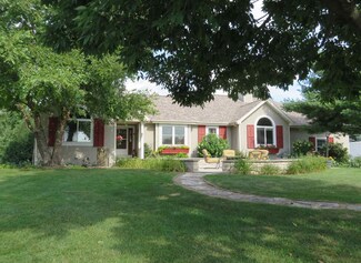 N5968 Lost Creek Rd, Green Lake, WI 54941