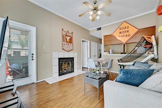 807 W 25th St Unit 101, Austin, TX 78705
