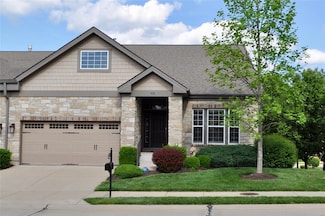 558 Triton Way Dr, Ballwin, MO 63011