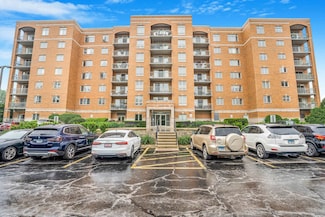 6807 N Milwaukee Ave Unit 411, Niles, IL 60714