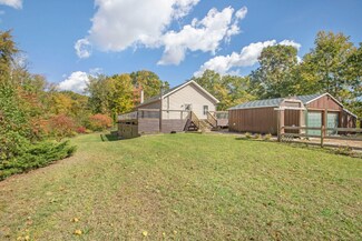 12728 Valpine Dr, Battle Creek, MI 49017