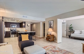 7960 E Camelback Rd Unit 209, Scottsdale, AZ 85251