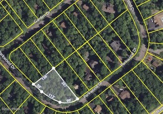 94 Parkwood Dr, Lake Ariel, PA 18436