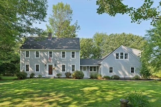 10 Herrick Rd, Gorham, ME 04038