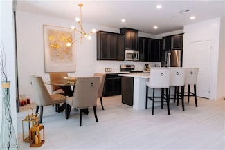 25 Barbara Ln Unit 14, Las Vegas, NV 89183