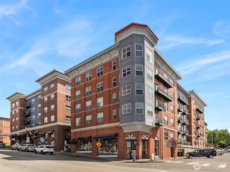 910 Harris Ave Unit 407, Bellingham, WA 98225
