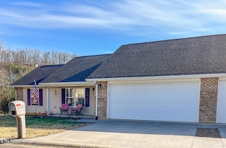 253 Dumplin Ln, Kodak, TN 37764