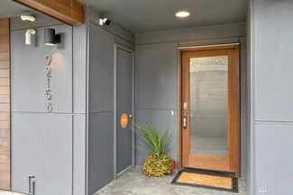 9215 15th Ave SW Unit B, Seattle, WA 98106