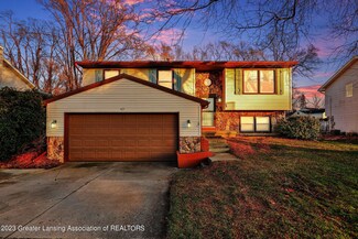 429 Jade Dr, Lansing, MI 48917
