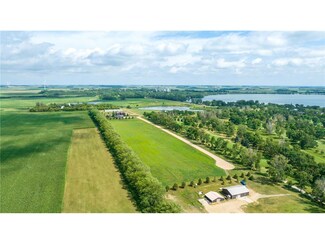 1016 315th St, Hendricks, MN 56136