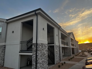 6223 Winding Way Unit L203, Hurricane, UT 84737