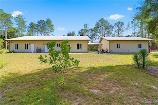 7793 W Sir Walters Ln, Dunnellon, FL 34433