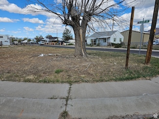 176 Grassy Trail Dr, East Carbon, UT 84520