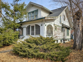 928 Clark Ave, Ames, IA 50010